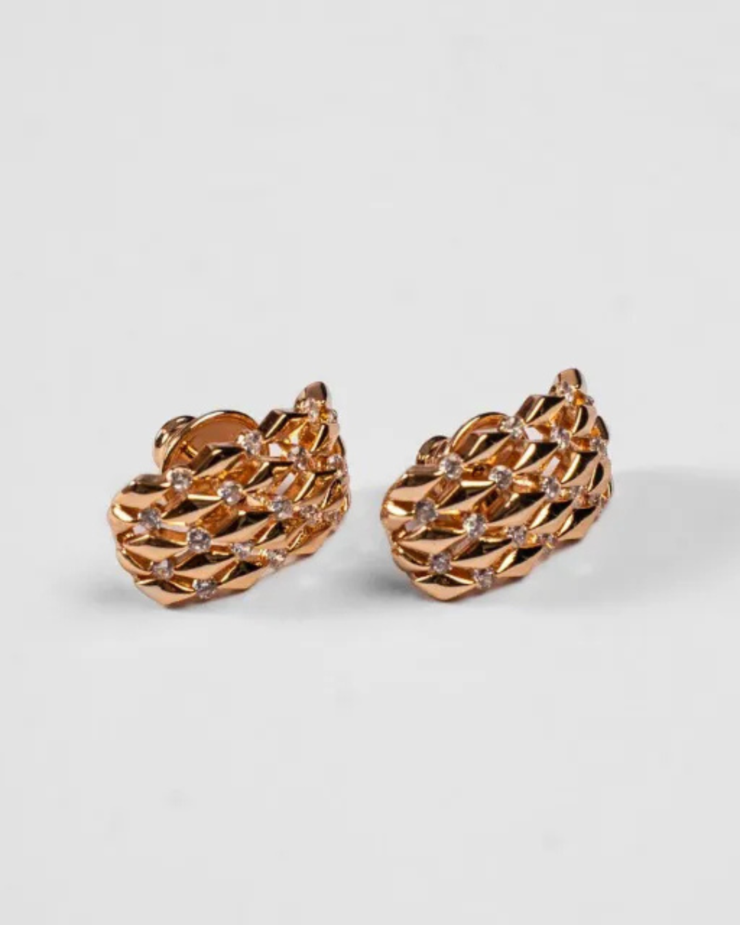 Brinco earhook renda com zircônias cravejadas