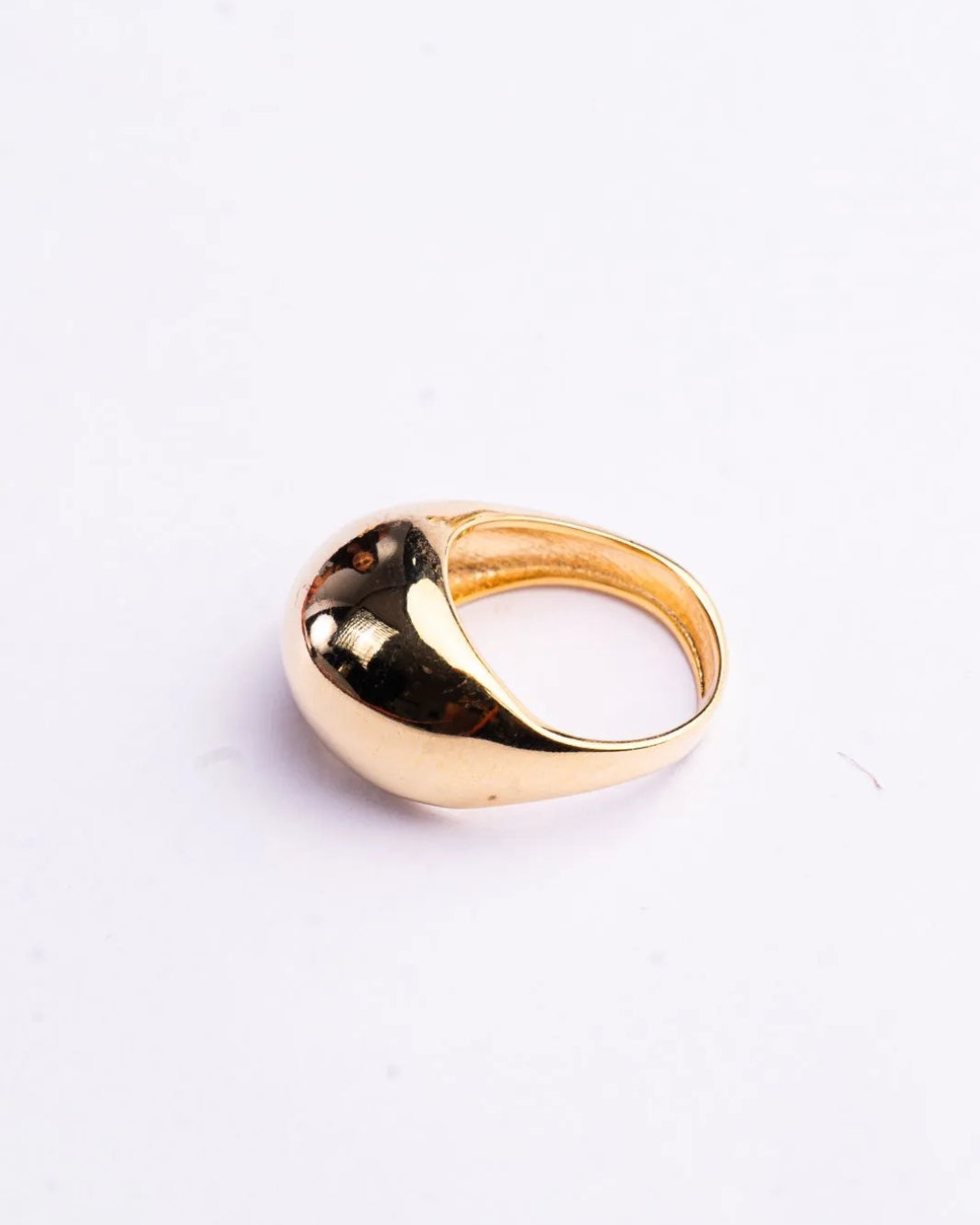 Anel maxi gold vintage liso com formato arredondado