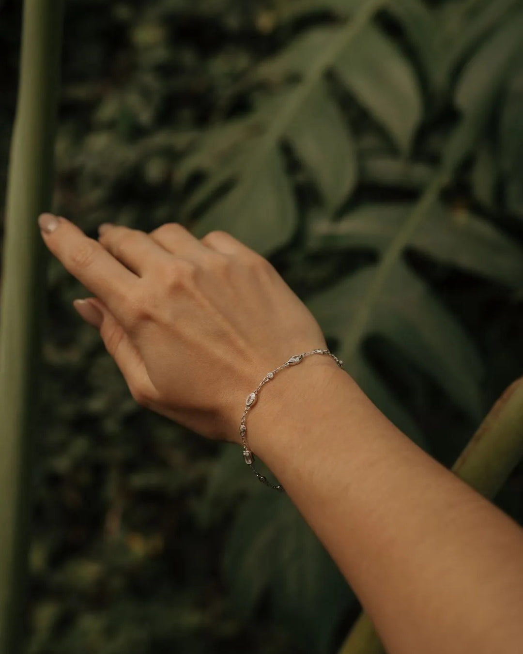 Pulseira com zircônias em formas geométricas p925