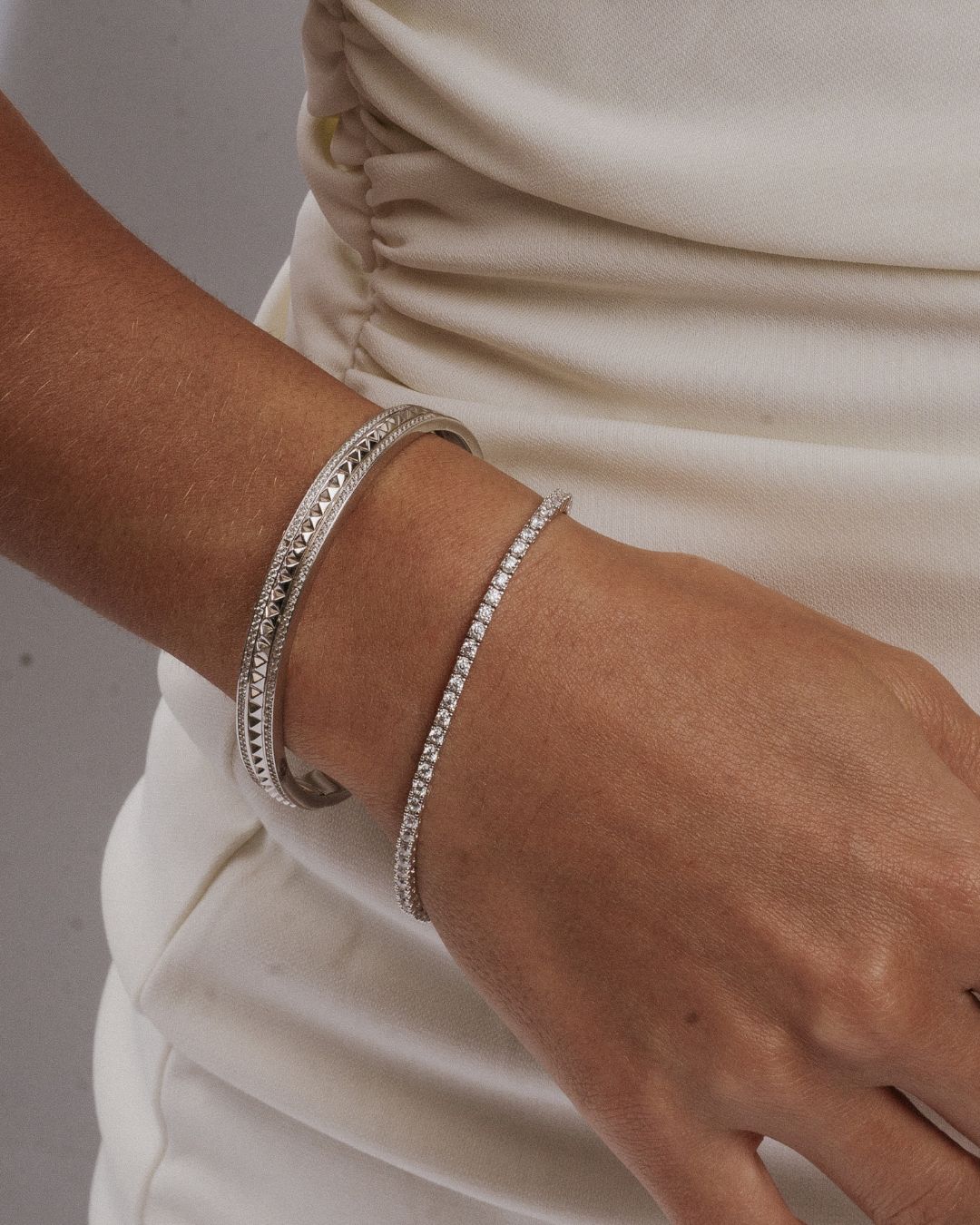 Bracelete com trava de segurança classy P925